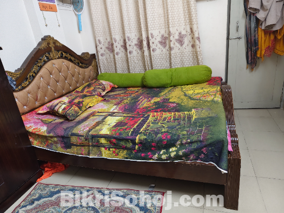 King size bed